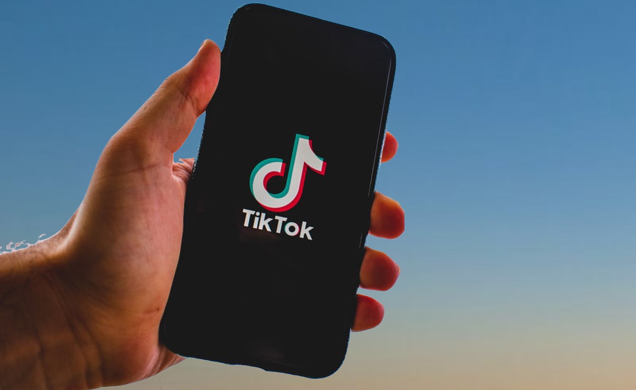 xác thực tài khoản tiktok bằng cccd